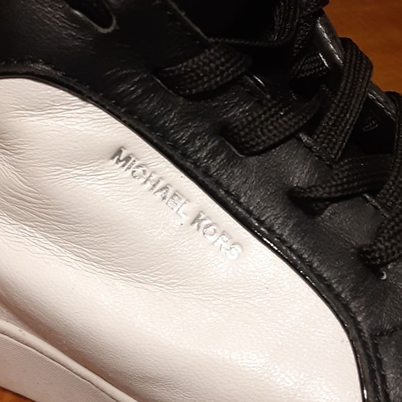 Michael Kors original sneakers - Picture 2 of 3